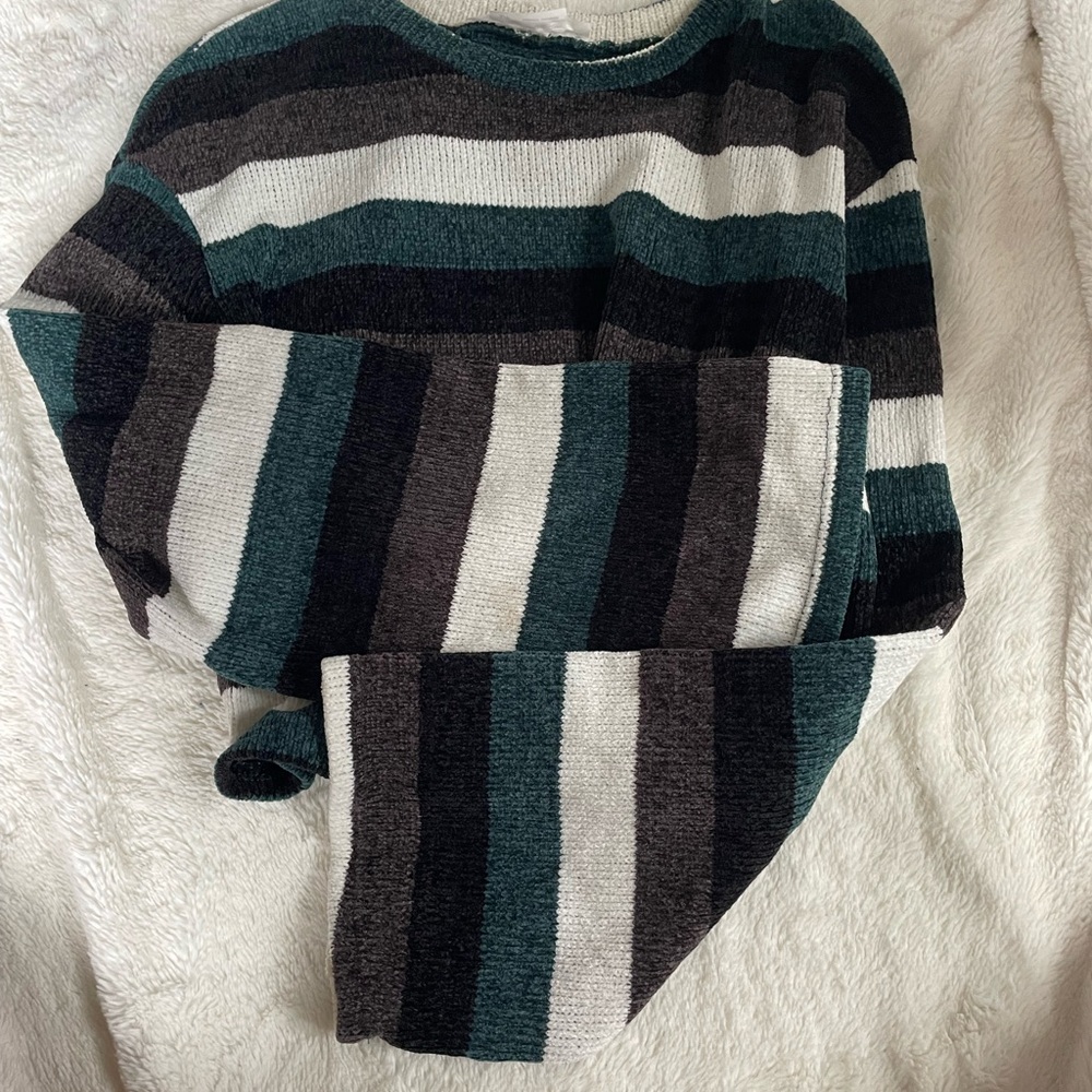 Urban Renewal Black, Turquoise, White, and Gray Crew Neck Sweater